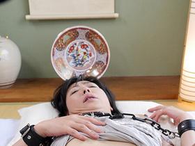 肉便器にされたダッチワイフおばさん4時間　サンプル画像09